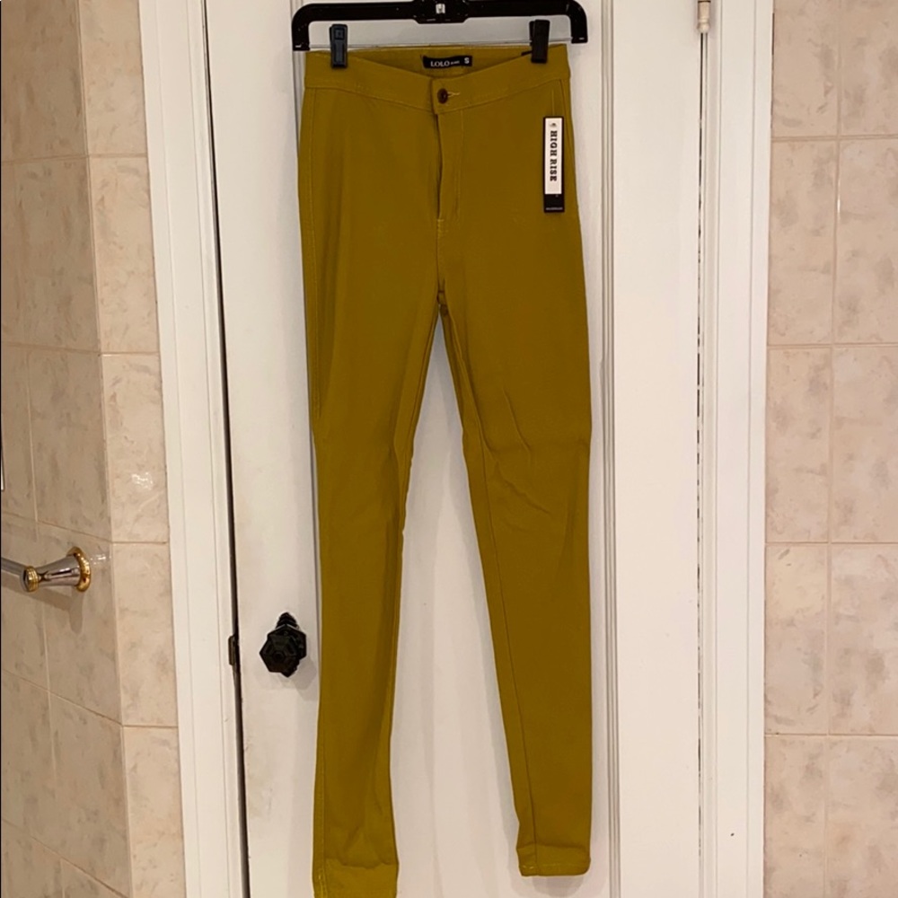 Yellow/green stretchy jeans